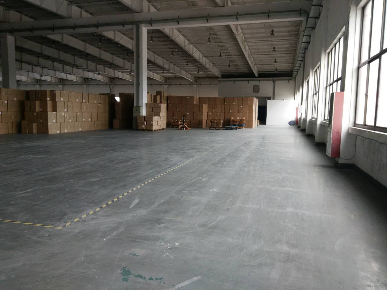 上海第三方托管仓库模式是怎么的呢？？？？？？？？