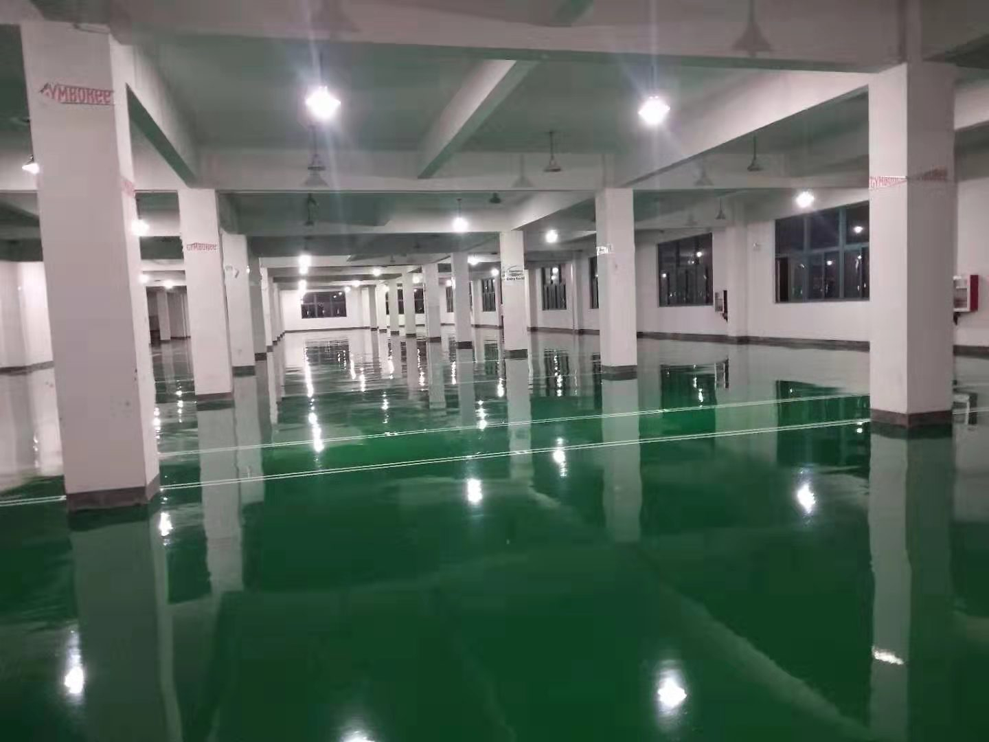 上海一时仓储需要激增，，，，，，，专业化贮存模式成新趋向